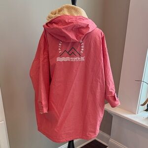 Regatta Pink Hooded Jacket / Robe size 9-13 years